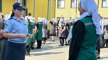 Атырауда 8 әйел рақымшылыққа ілінді