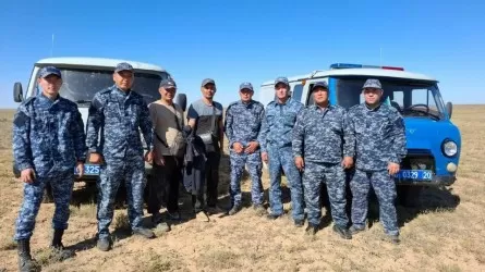 Двое суток искали потерявшихся в степи мужчин в области Улытау  