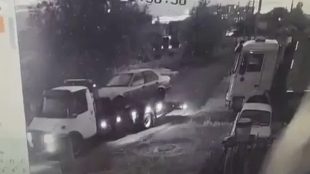 Астанада эвакуатордың көмегімен көлік ұрлаған адам ұсталды 