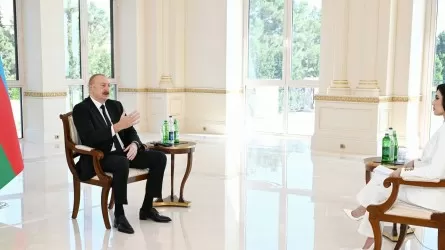 Ильхам Алиев – о крушении самолета AZAL: К счастью, приземлился в Казахстане