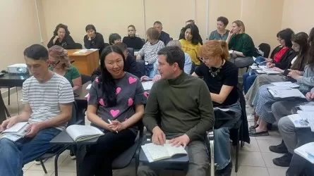 Астанада қазақ тілінен өтетін тегін курсқа өтінім қабылдау жүріп жатыр 