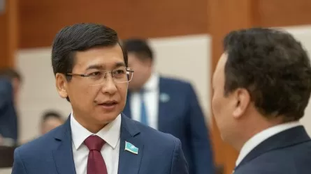 Асхат Аймағамбетов мектептерге қатысты жаңа ұсыныс айтты