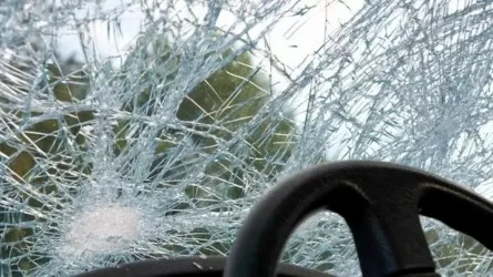 Страшное ДТП в Астане: сразу 14 пассажиров увезли в больницы 