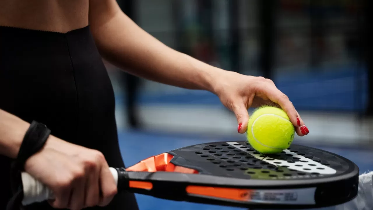 В Алматы набирает обороты международный турнир по паделу Fip Silver