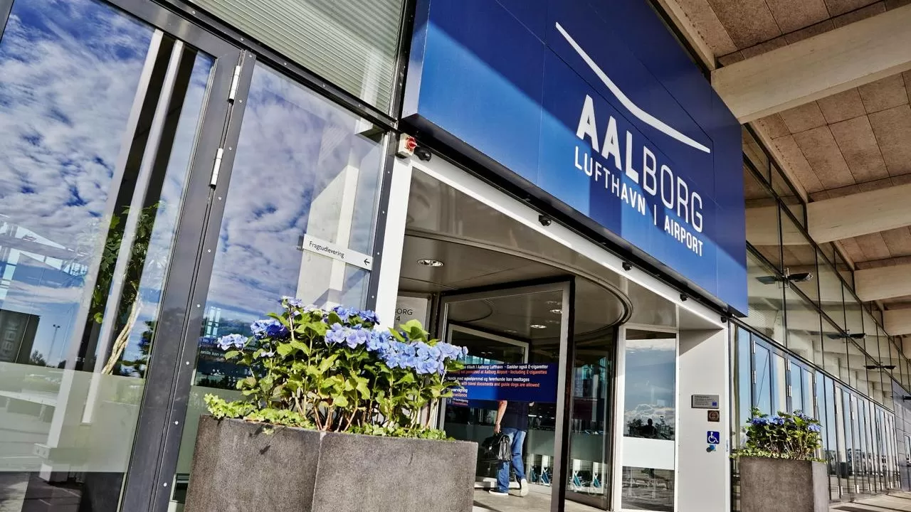 Один из аэропортов Дании закрылся из-за неопознанных дронов 