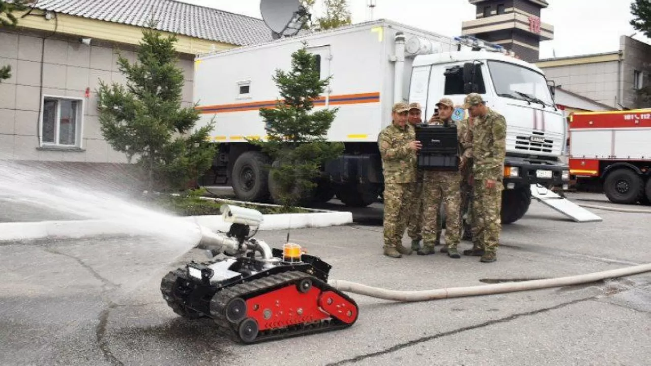 Солтүстік Қазақстан облысында өрт сөндіруде робот-құтқарушы қолданылды