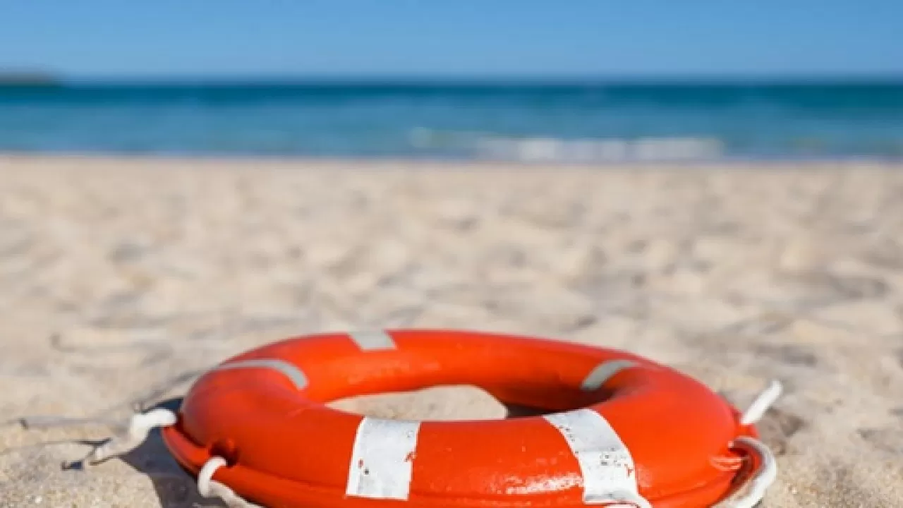 Правила безопасности повально нарушали на пляжах крупного туристического региона Казахстана 