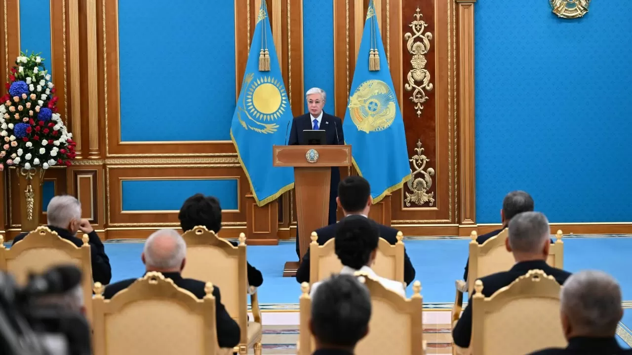 Президент: "Мұнай өндіру көлемін жылына 100 миллион тоннаға жеткіземіз"