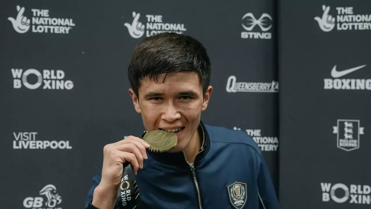 Ел тарихында алғаш рет 19 жасар қазақстандық боксшы әлем чемпионы атанды