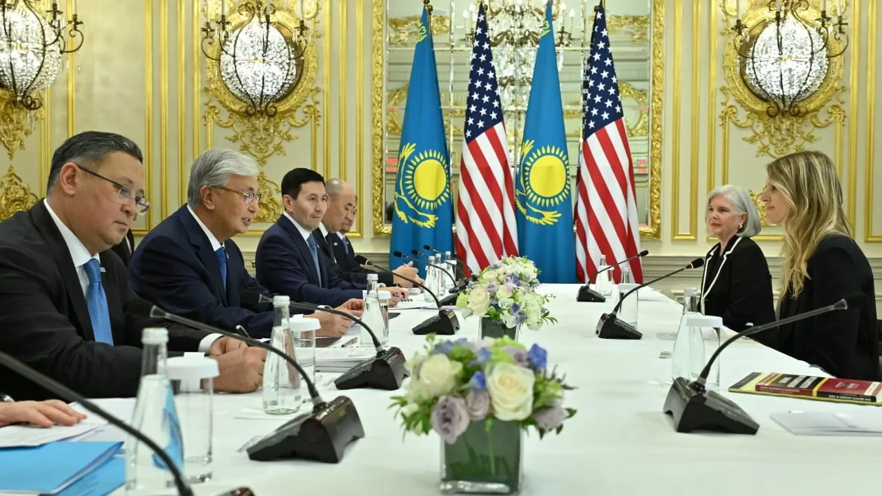 Президент АҚШ-та қазақ мәдениетін дәріптеп жүрген Смитсон институтына алғыс айтты