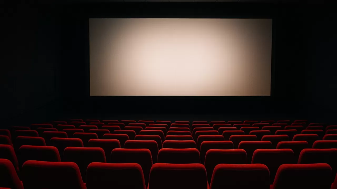 Где билеты в кино подешевели, а где взлетели 