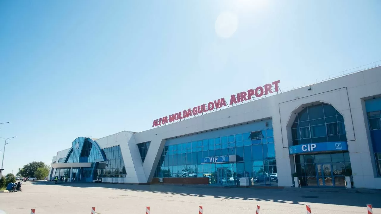 В аэропорту Актобе строят новый топливозаправочный комплекс 