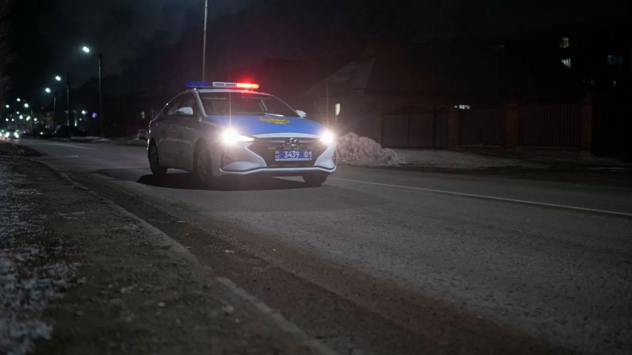 Семейде мас жүргізушіні тоқтату үшін оқ атуға тура келді
