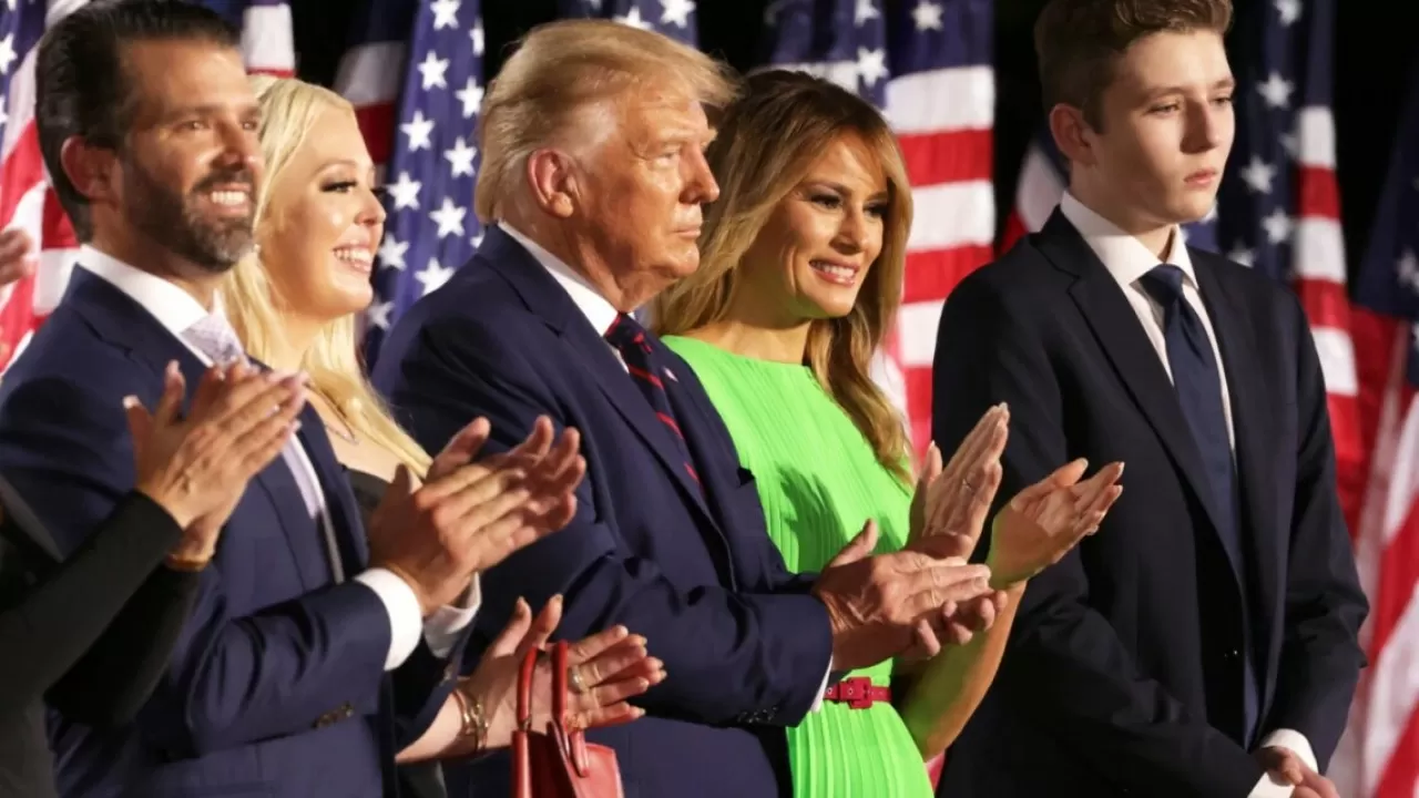 Трамптың отбасы 1 күнде 5 млрд доллар табыс тапты