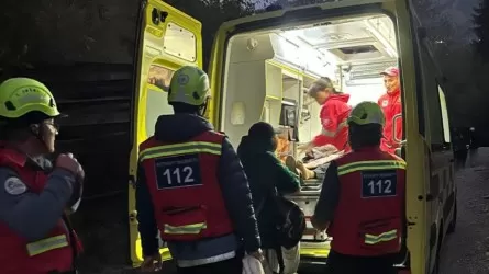 Туристки получили травмы в горах и не смогли самостоятельно спуститься