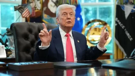 Дональд Трамп өзін сынайтын телеарналарды лицензиясынан айыруды ұсынып отыр