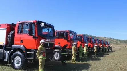 Казахстан модернизирует противопожарную технику для защиты лесов