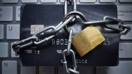 В Казахстане блокируют банковские счета, используемые для оплаты за наркотики  