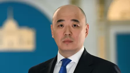 Қанат Шарлапаев та Президенттің көмекшісі қызметінен босатылды