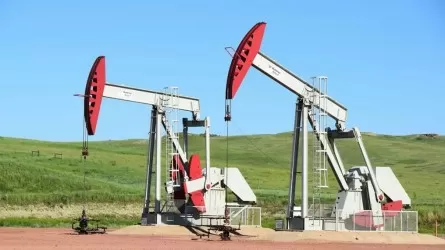 Нефть сохраняет рост  