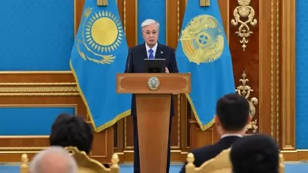 Токаев: Крайне важно внедрять в нефтегазовую отрасль чистые и передовые технологии