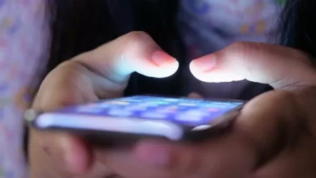 Мобильный телефон наносит удар здоровью с неожиданной стороны