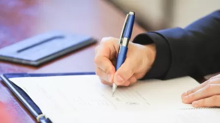Индивидуальные предприниматели смогут брать кредиты без согласия супруга в РК 