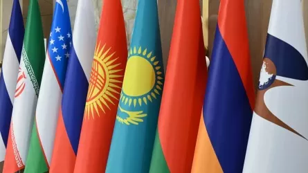 Токаев: казахстанский бизнес в ЕАЭС должен иметь равные условия 