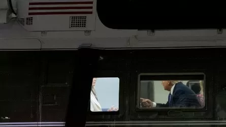 Трамп та Макрон сияқты келіншегімен тікұшақта сөзге келіп қалды