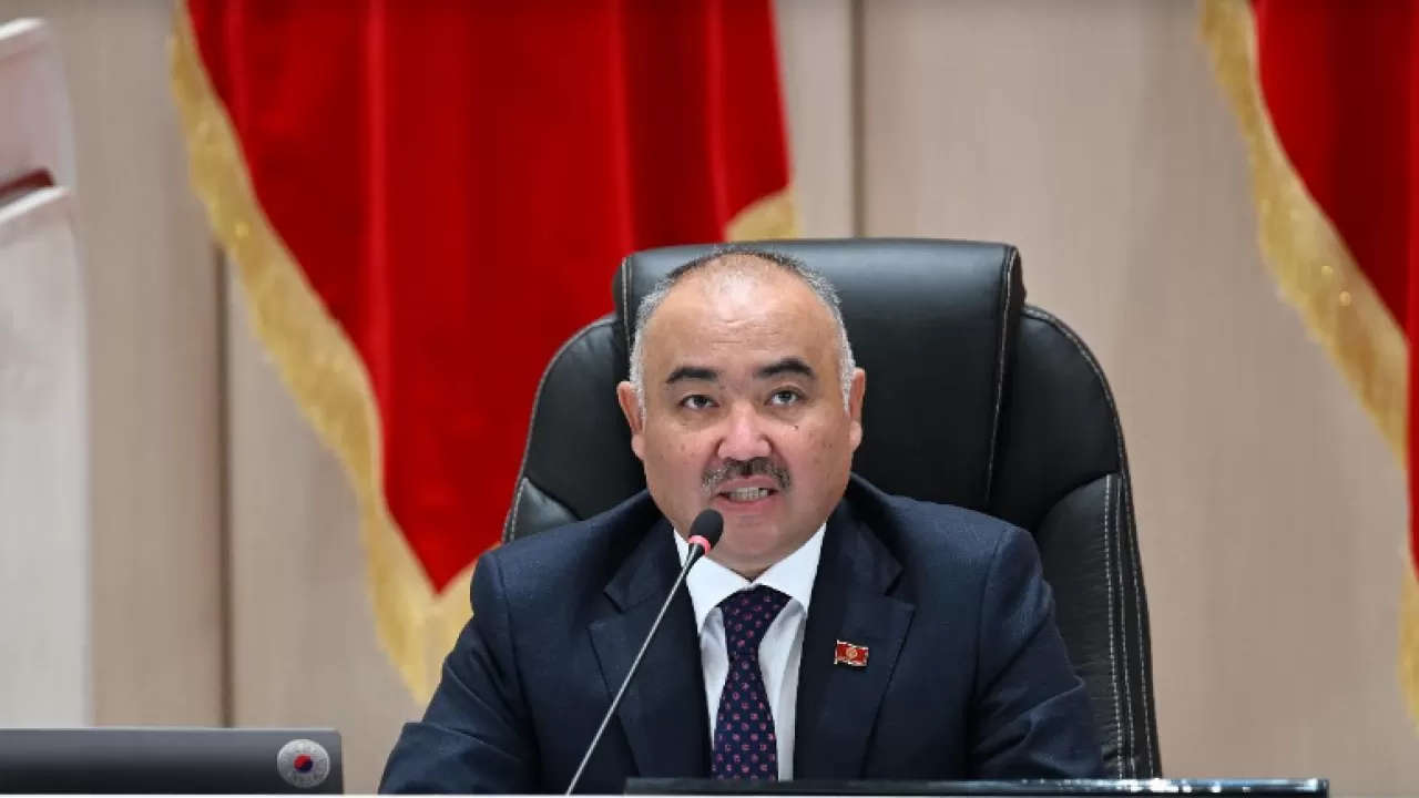 Когда Кыргызстан обсудит самороспуск парламента  