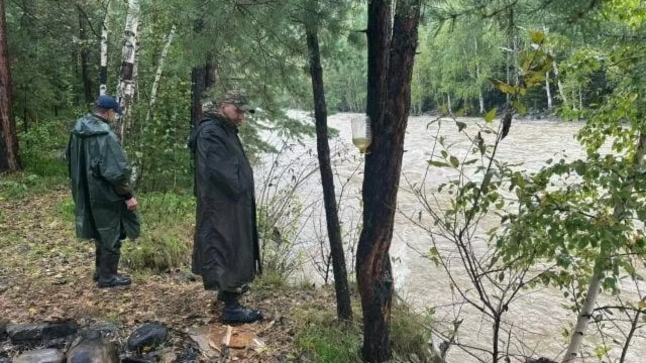 Риддерде өзенге ағып кеткен квадроцикл жүргізушісі әлі табылған жоқ