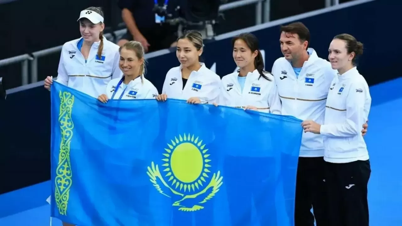 Теннистен Қазақстан құрамасы әлем чемпиондарымен кездеседі 
