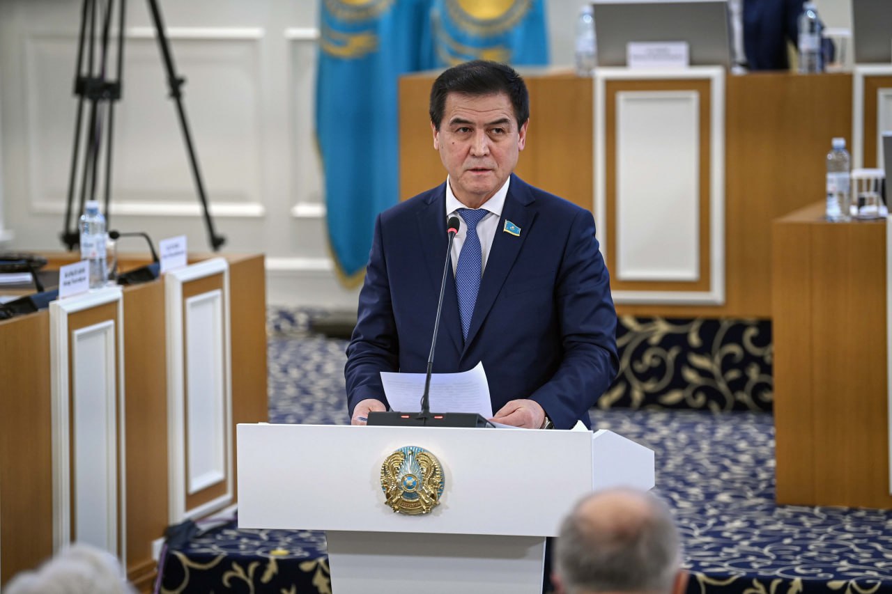 Парламенттік реформа: Құрылтайды қазақ тілін жетік білетін адам басқаруы тиіс 