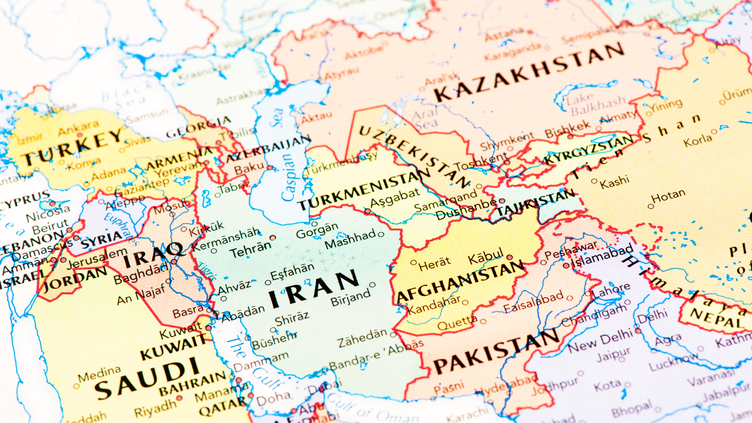 Қазақстан мен Иран халықаралық көлік дәліздерін дамытуға ниетті 