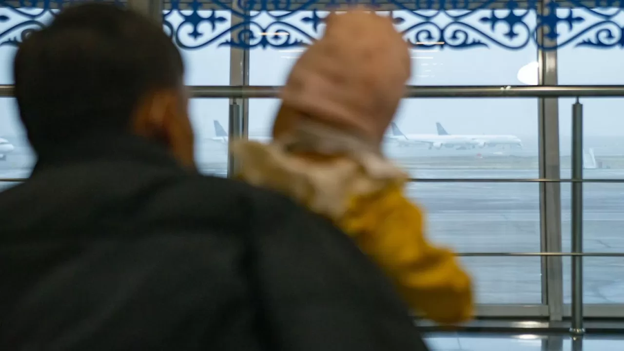 Рейсы задерживаются в аэропорту Алматы