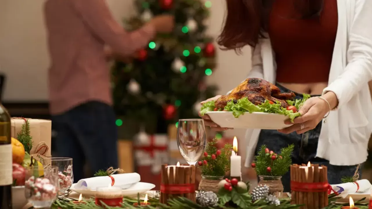 Праздник с привкусом: соседи будут неделю доедать блюда с новогоднего стола