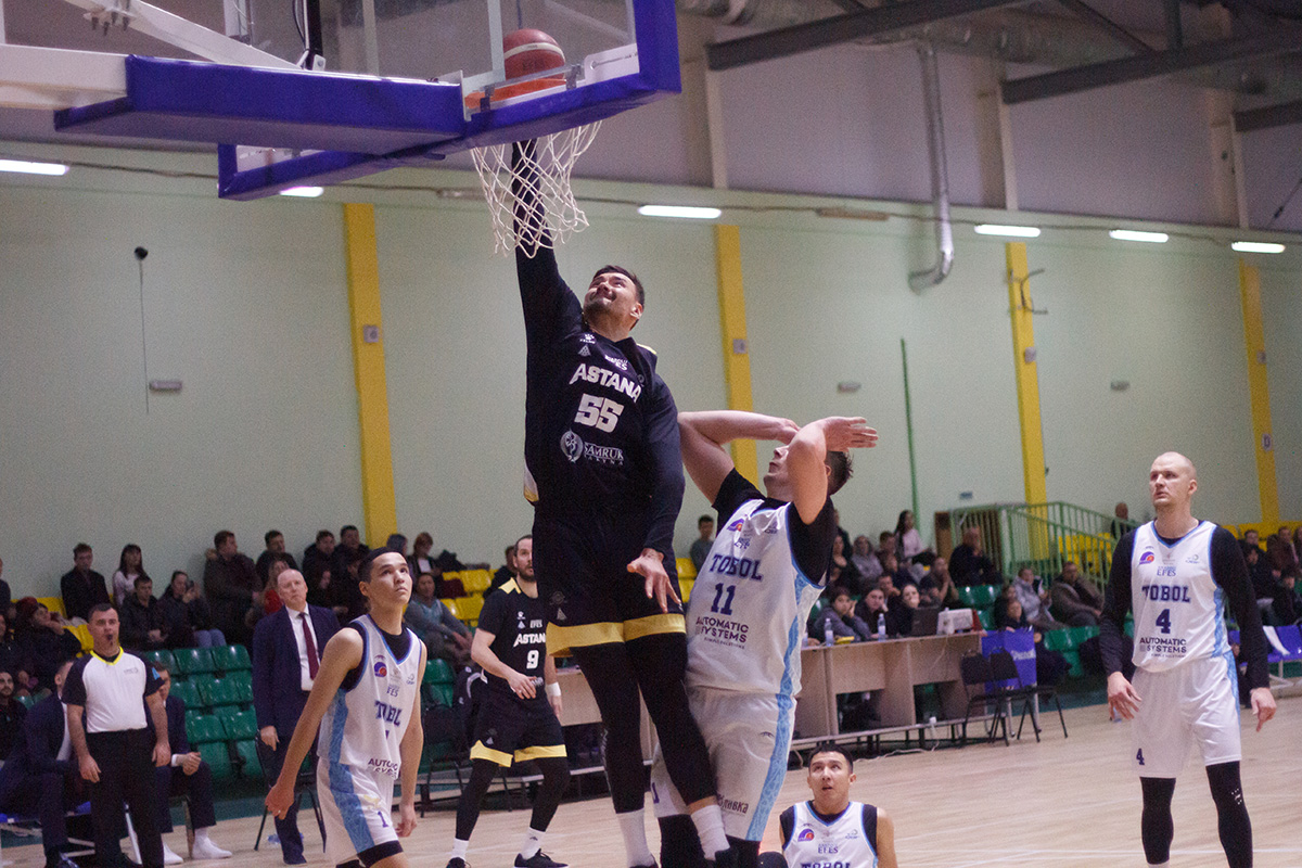  "Тобол" не смог отнять "юбилейную" победу у "Астаны" в мужской НБЛ