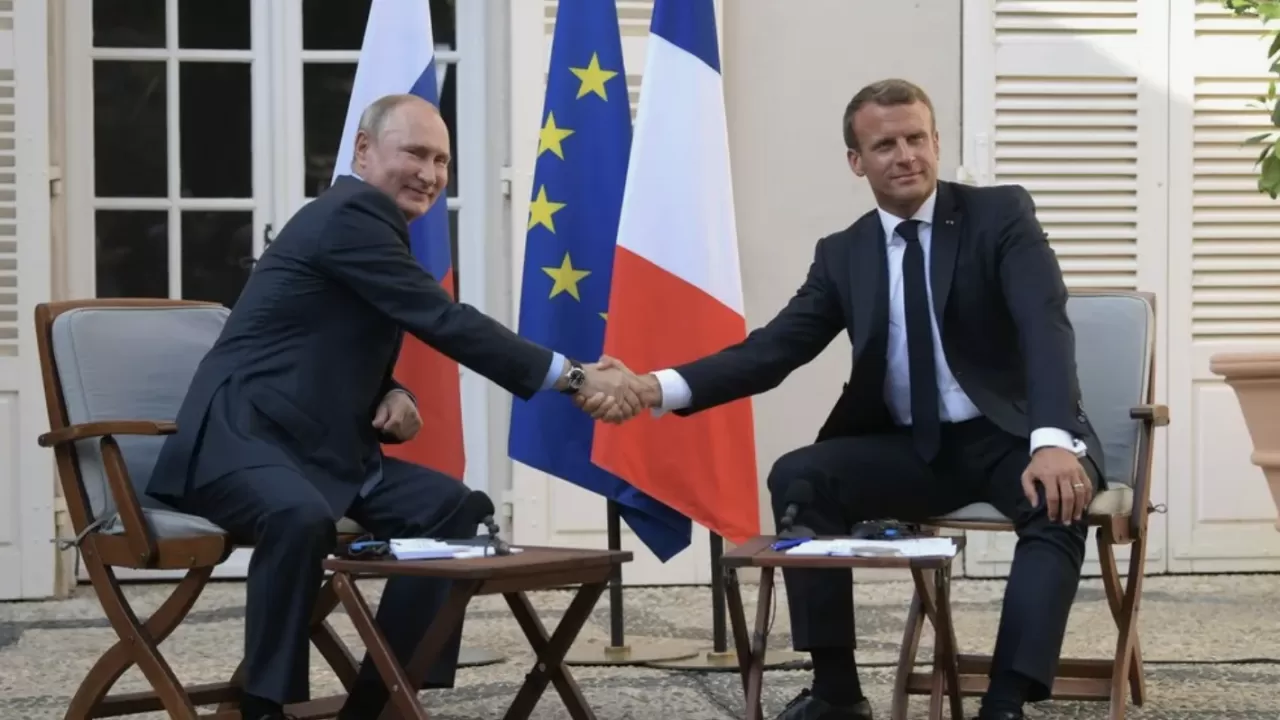 Макрон мен Путин алдағы аптада жедел келіссөз жасауы мүмкін