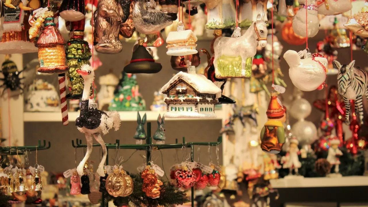 Назван абсолютный лидер по экспорту елочных игрушек 