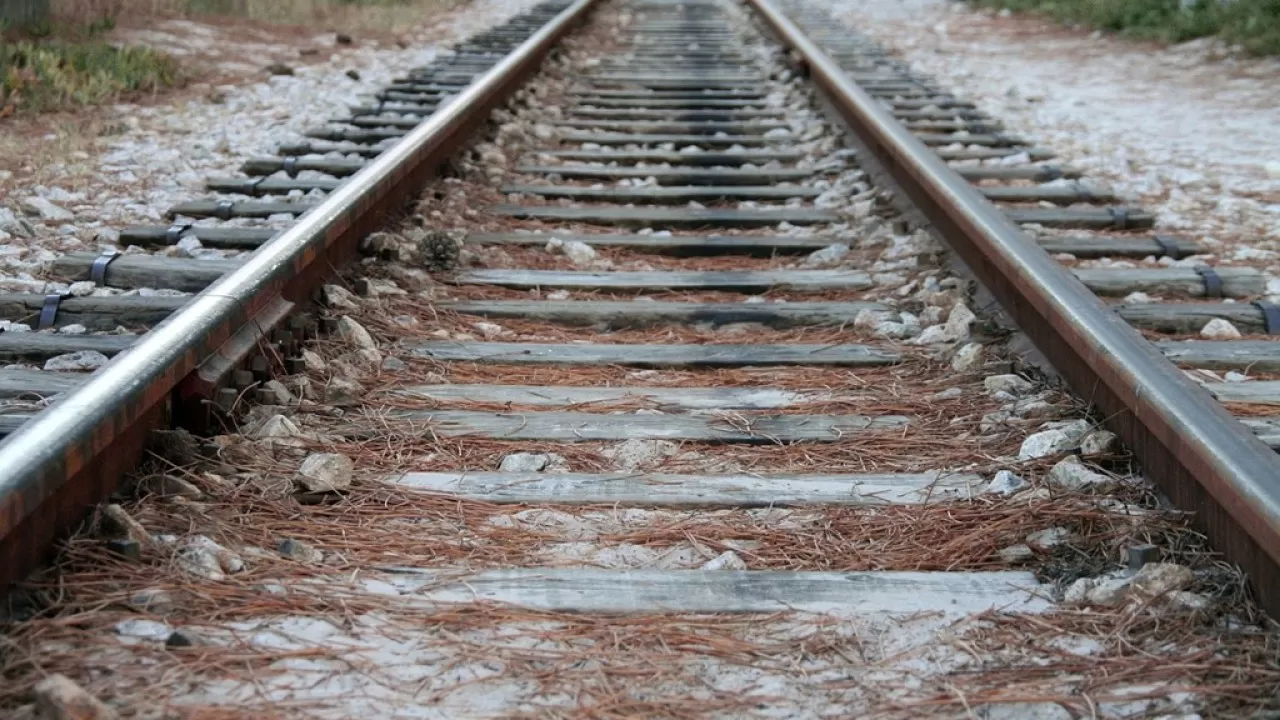 Два поезда столкнулись в Испании: погибли пассажиры 