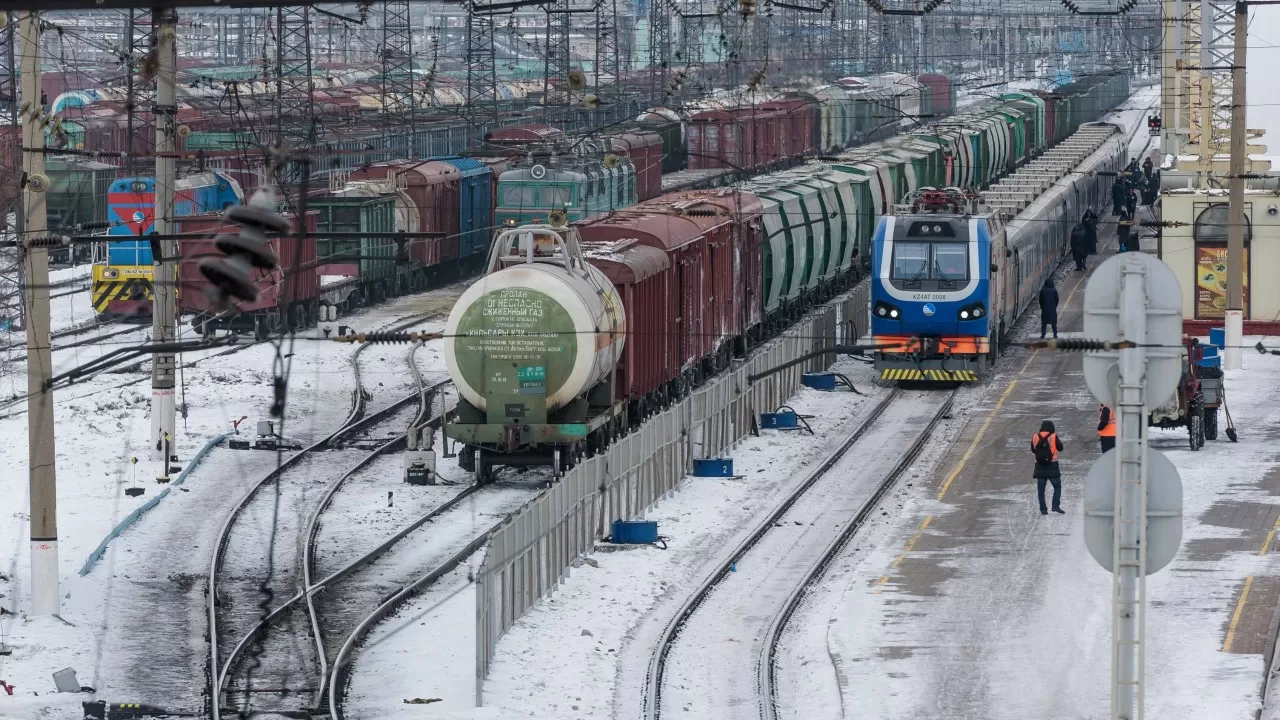 ҚТЖ мен ҚМГ мұнай өнімдерінің айналымын бірлесіп цифрландырмақ