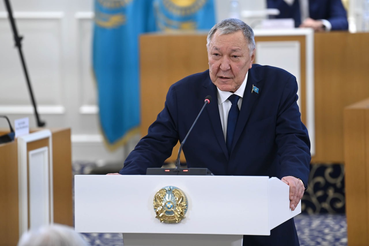 Белгілі заңгер Конституцияға өзгерістер туралы пікір білдірді