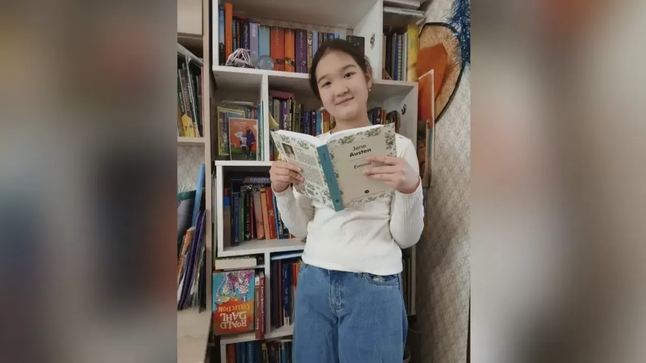 Астанада 11 жастағы оқушы әлемнің төрт тілінде 853 кітап оқыған