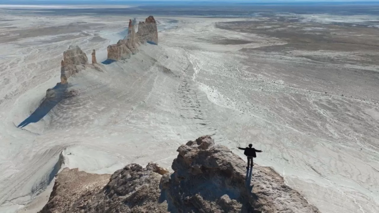 Димаш представит Казахстан миллиардной аудитории Китая 