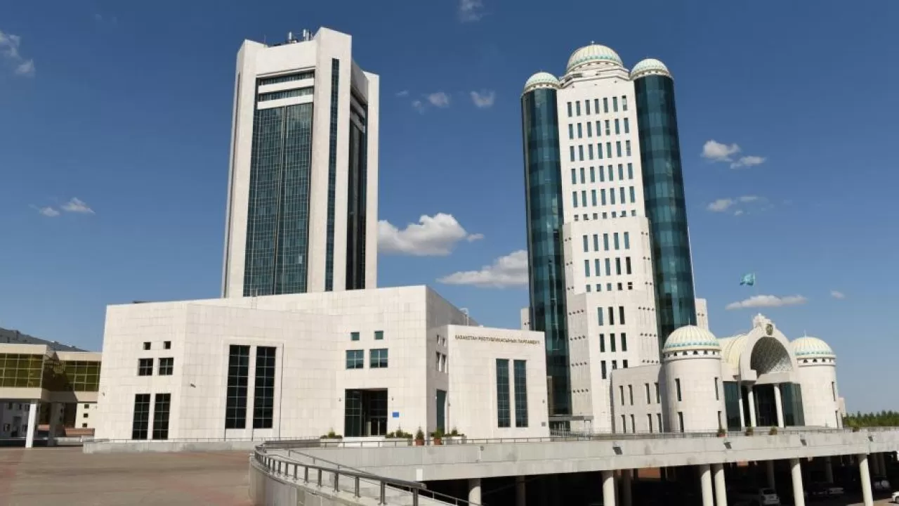 Упразднение сената: депутаты пока не говорят о сроках 