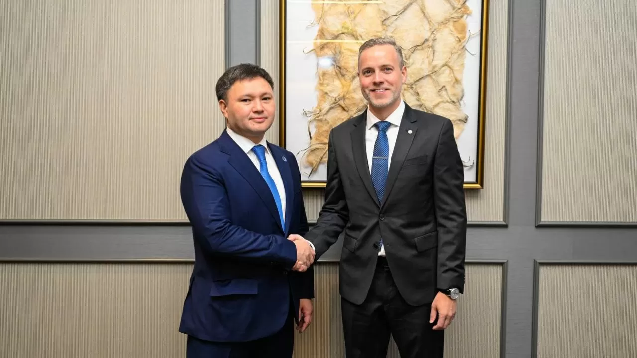 "ҚазМұнайГаз" және ExxonMobil бірлескен жобаларды талқылады