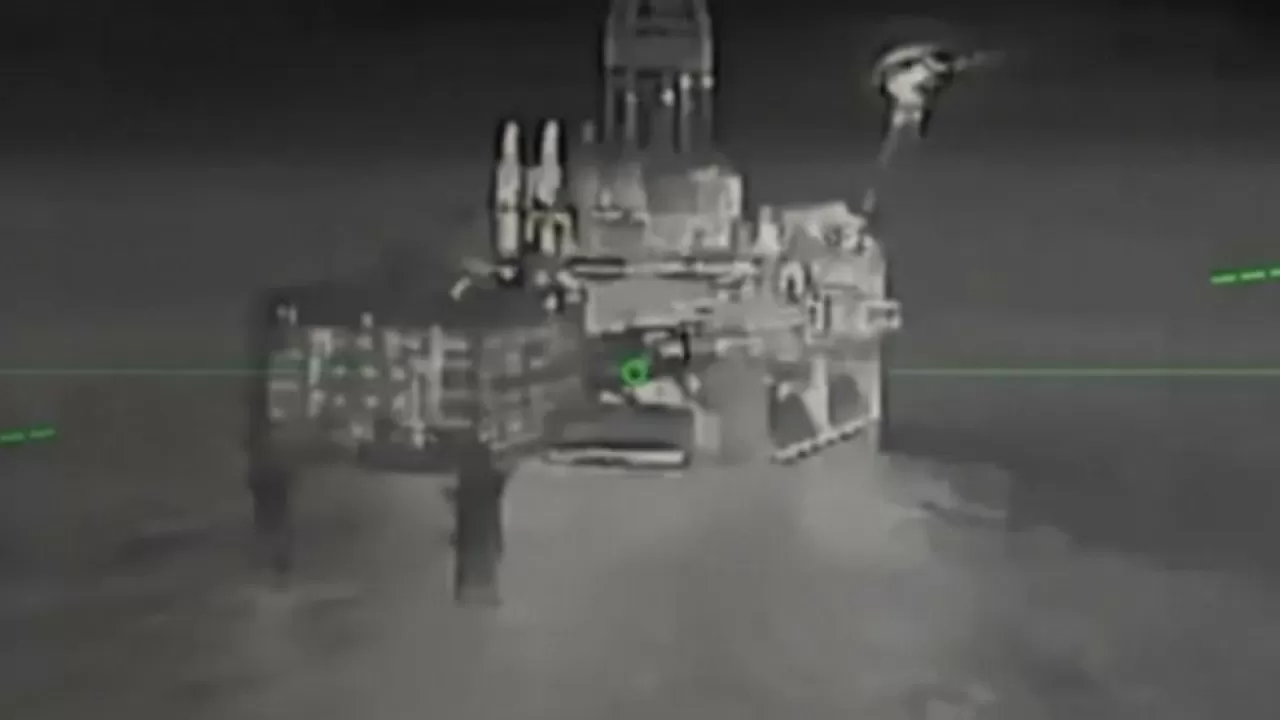 Украина нанесла удары по буровым установкам в Каспии