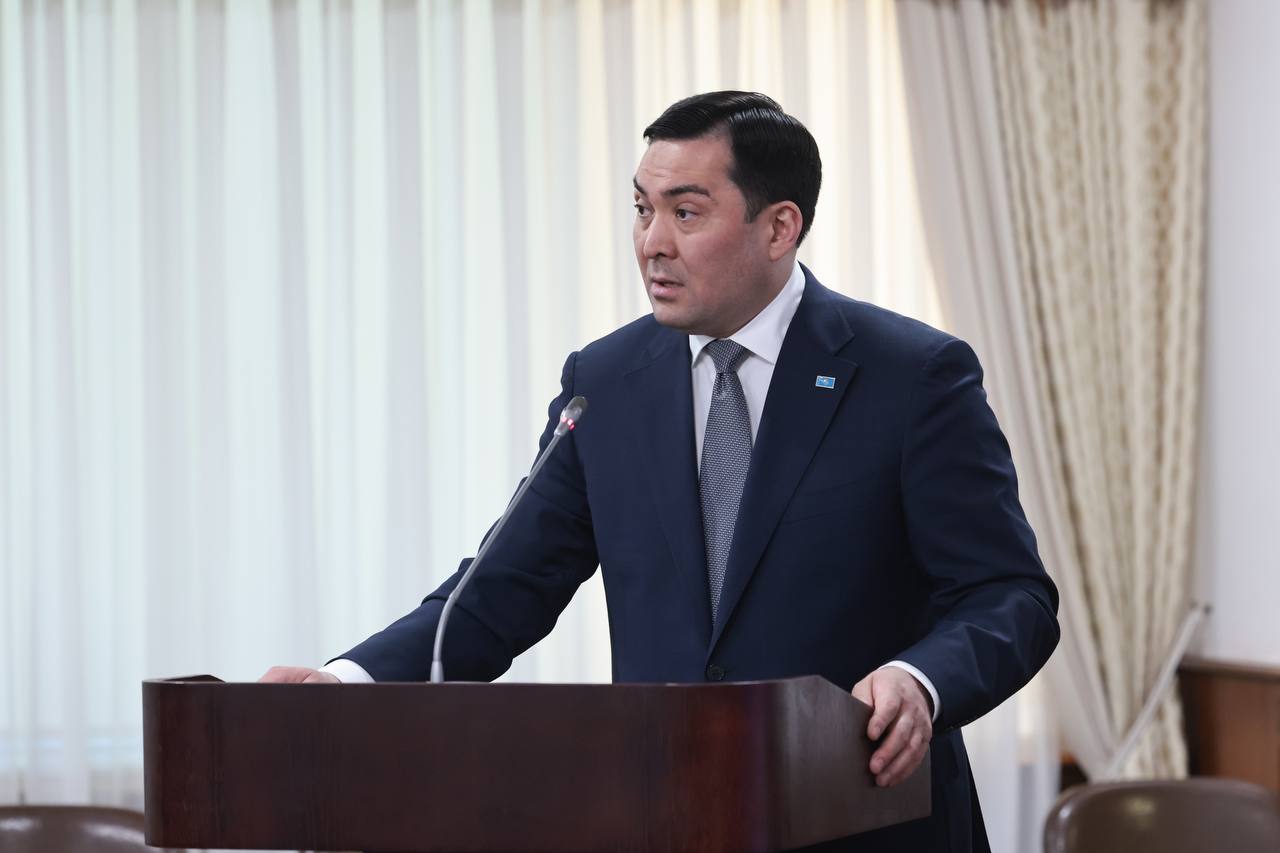 Министр бензин туралы: Бағаның күрт көтерілуіне жол бермейміз