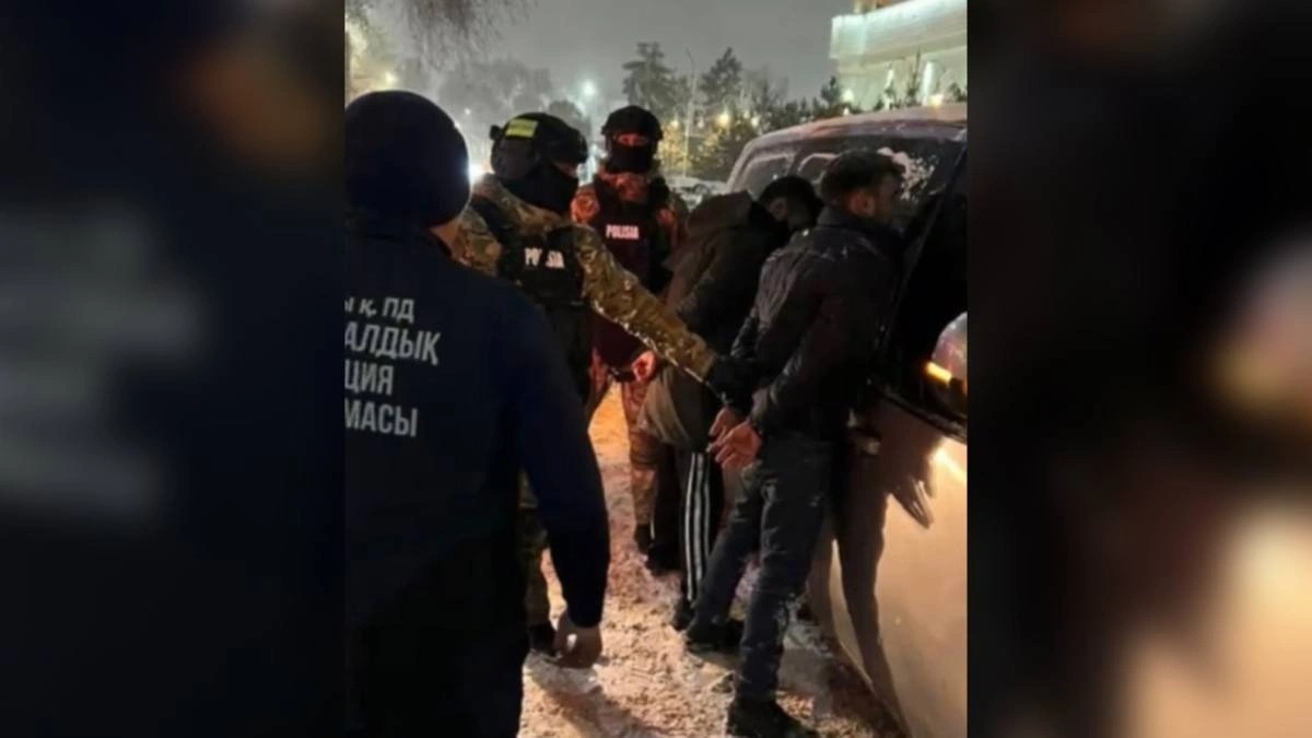 Алматыда пәтер тонаумен айналысқан күдіктілер ұсталды