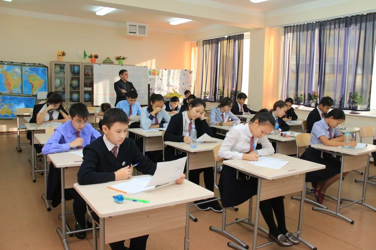 Қазақстан мектептеріне қатысты сүйінші жаңалық жарияланды